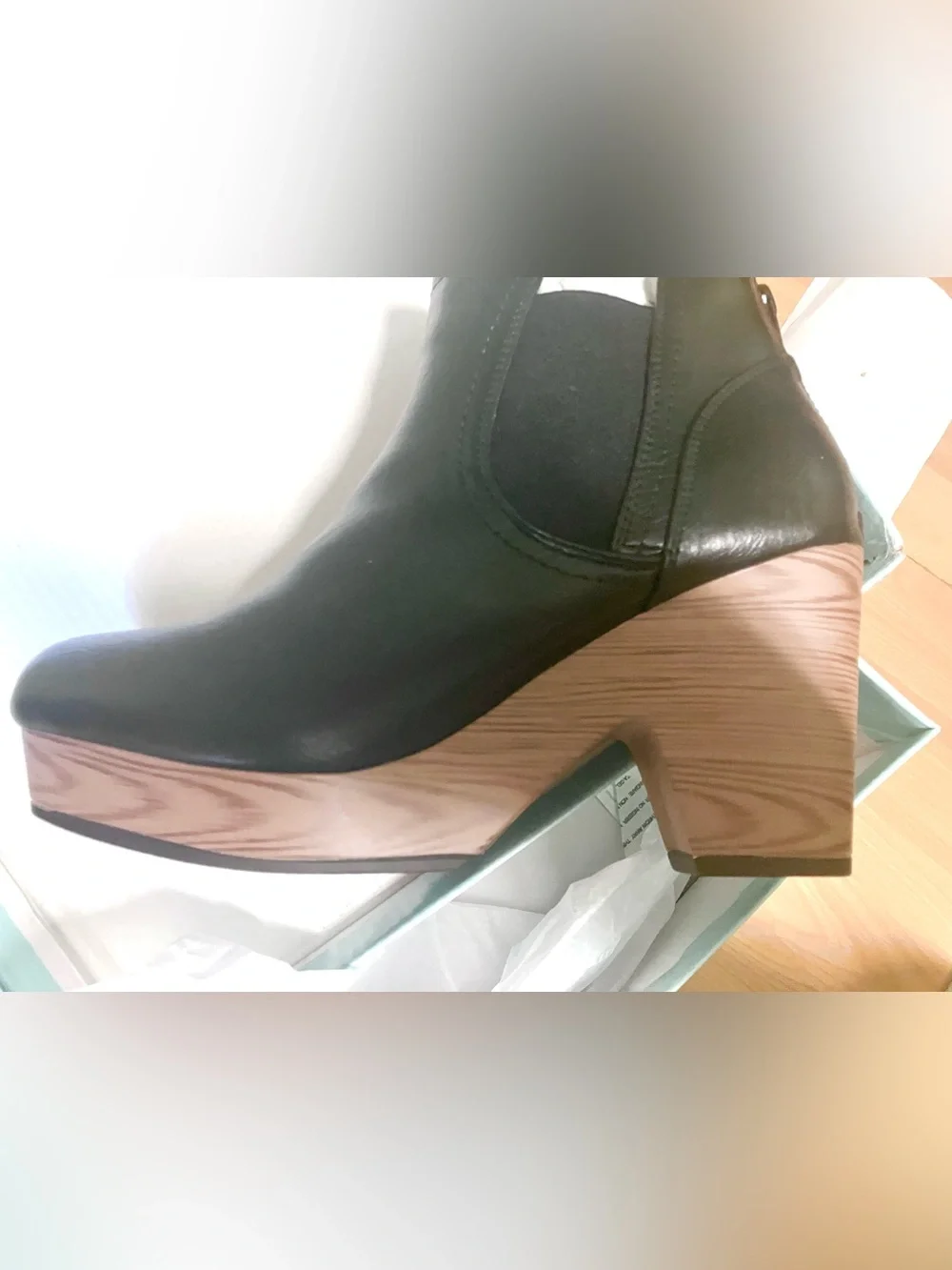 Pierre Dumas Black Leather Platform Chelsea Booties w/ Wooden Heel: 7.5
